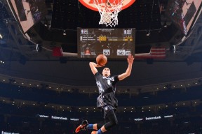 乐动官网-红土之王！纳达尔第13次巴塞罗那封王，传奇纪录引爆全网